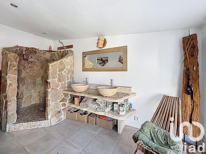 Maison - 184 m² - 5 pièces