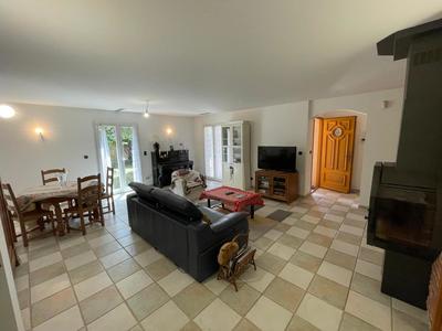 Maison - 202 m² - 8 pièces