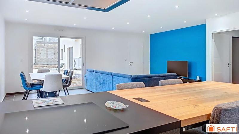 Maison - 95 m² - 4 pièces