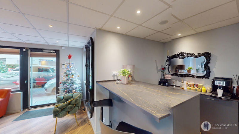 Local commercial - 53 m² - 2 pièces