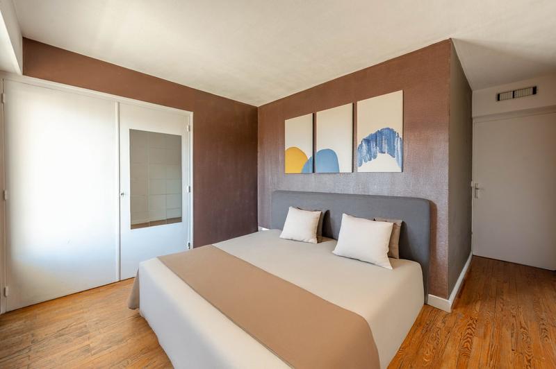 Appartement - 92 m² - 4 pièces