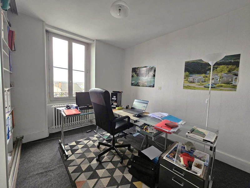 Maison - 250 m² - 10 pièces