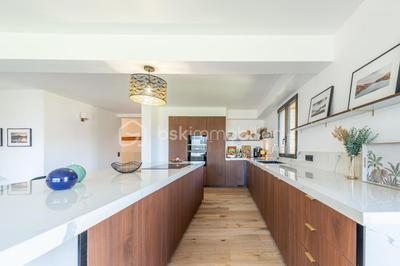 Maison d'architecte - 358 m² - 8 pièces