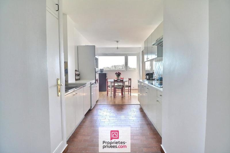 Appartement - 90 m² - 4 pièces