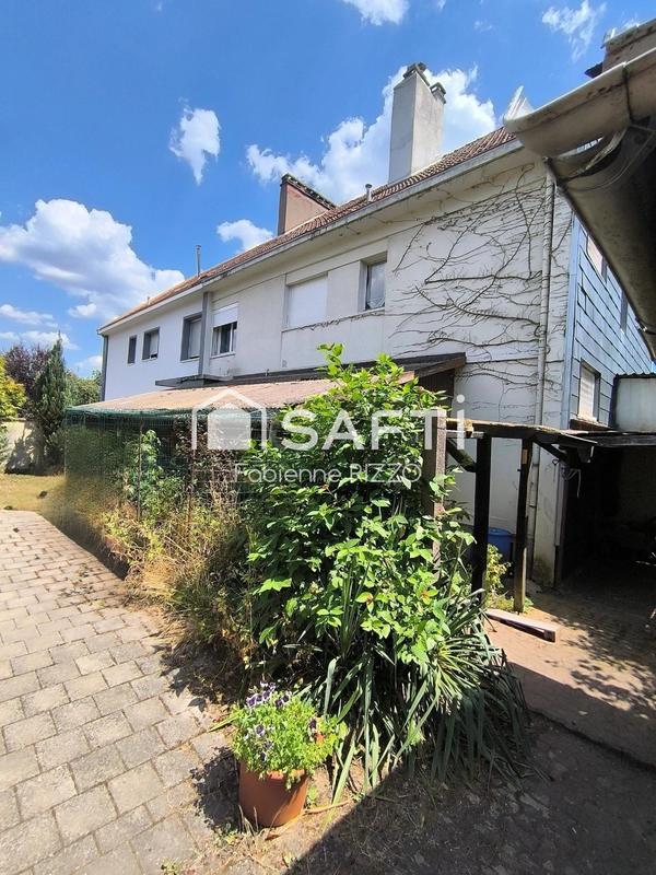 Maison - 195 m² - 8 pièces