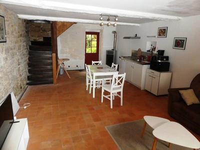 Maison en pierre - 75 m² - 3 pièces