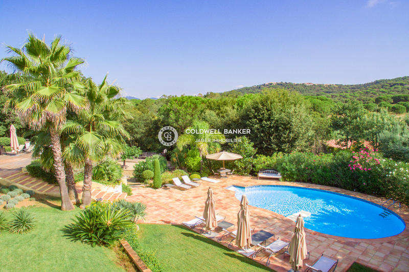 Villa - 250 m² - 6 pièces