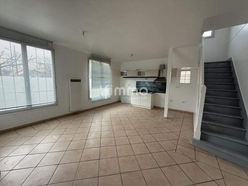 Immeuble - 150 m² - 8 pièces