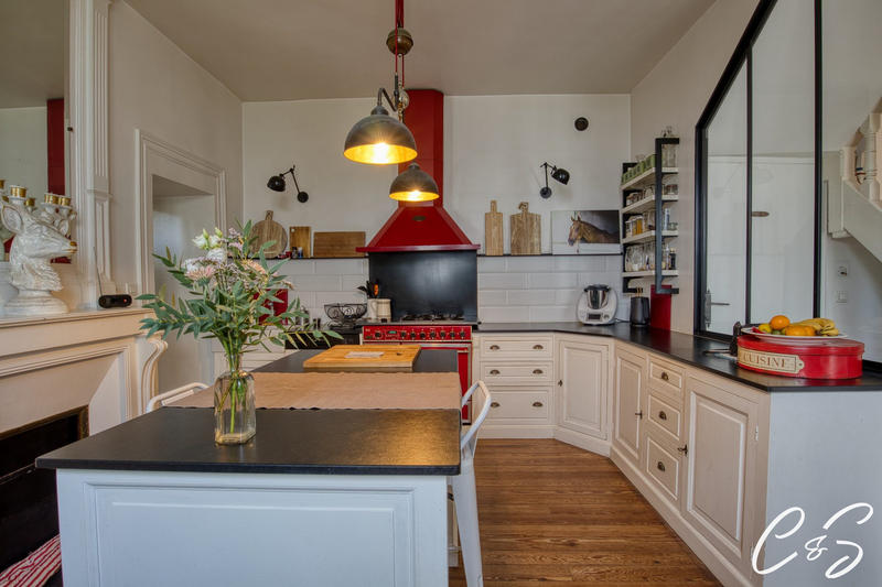 Maison - 141 m² - 6 pièces