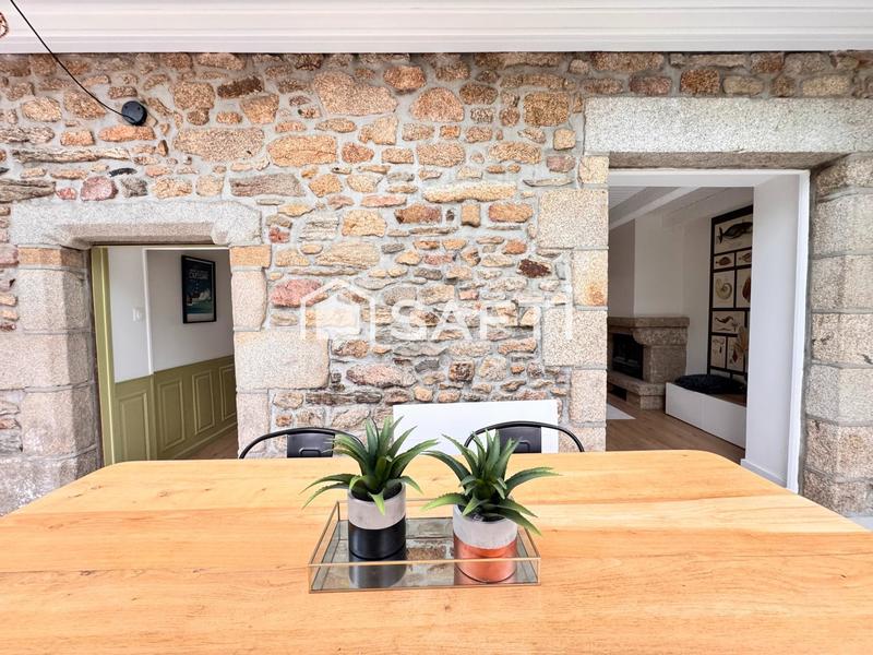 Maison - 121 m² - 7 pièces