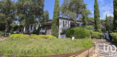 Maison - 350 m² - 9 pièces