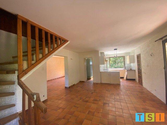 Maison - 108 m² - 6 pièces