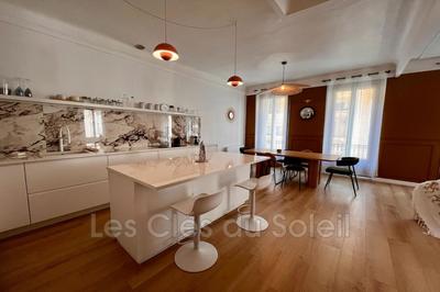 Appartement - 79 m² - 3 pièces