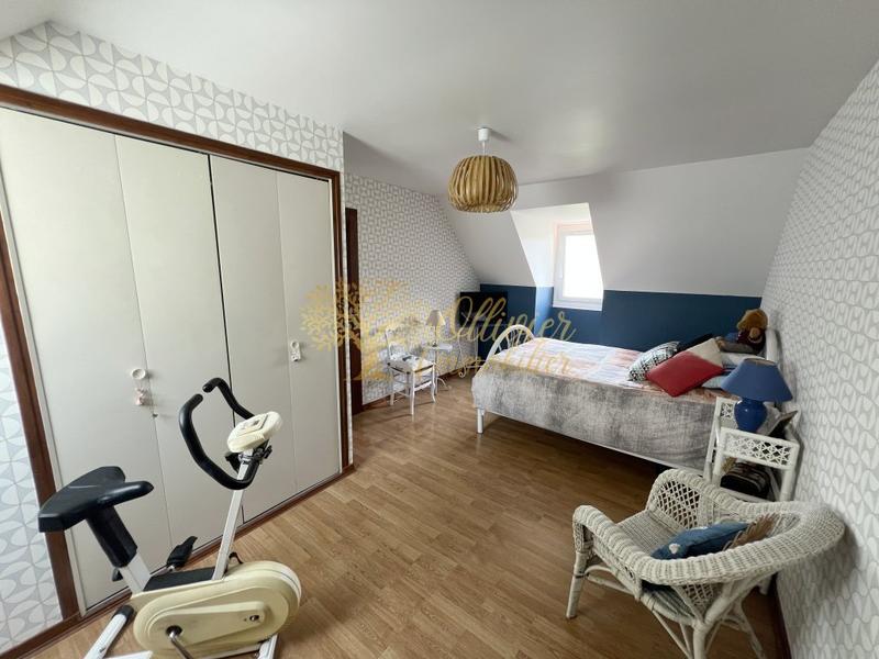 Pavillon - 130 m² - 6 pièces