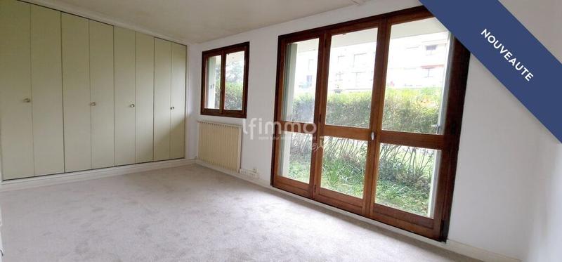 Appartement - 98 m² - 5 pièces