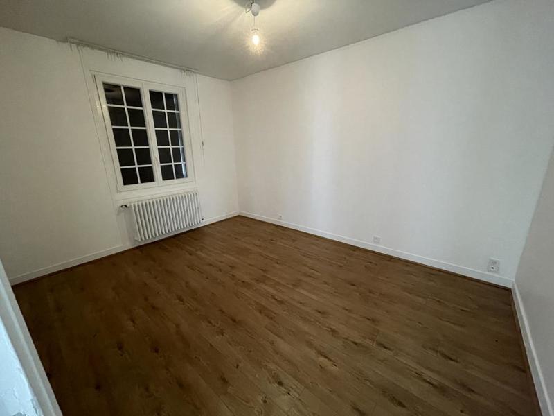 Propriété - 200 m² - 8 pièces