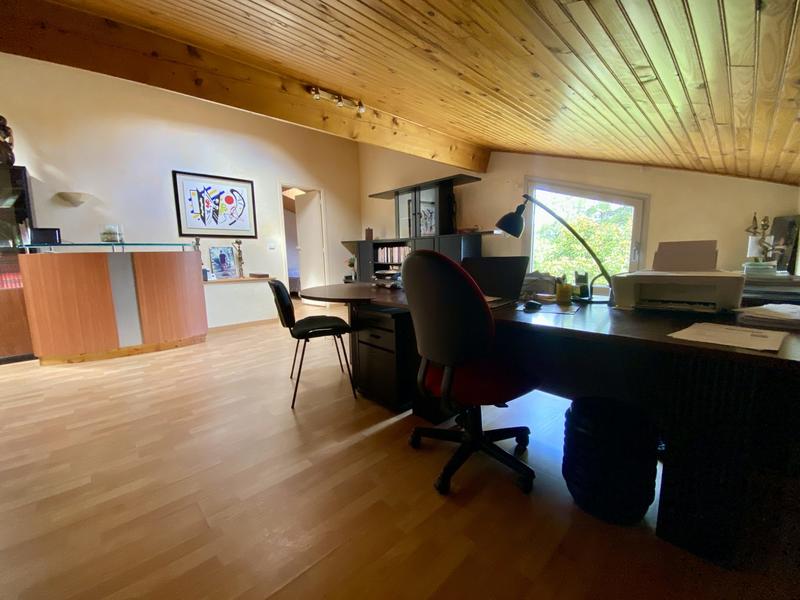 Maison contemporaine - 370 m² - 6 pièces