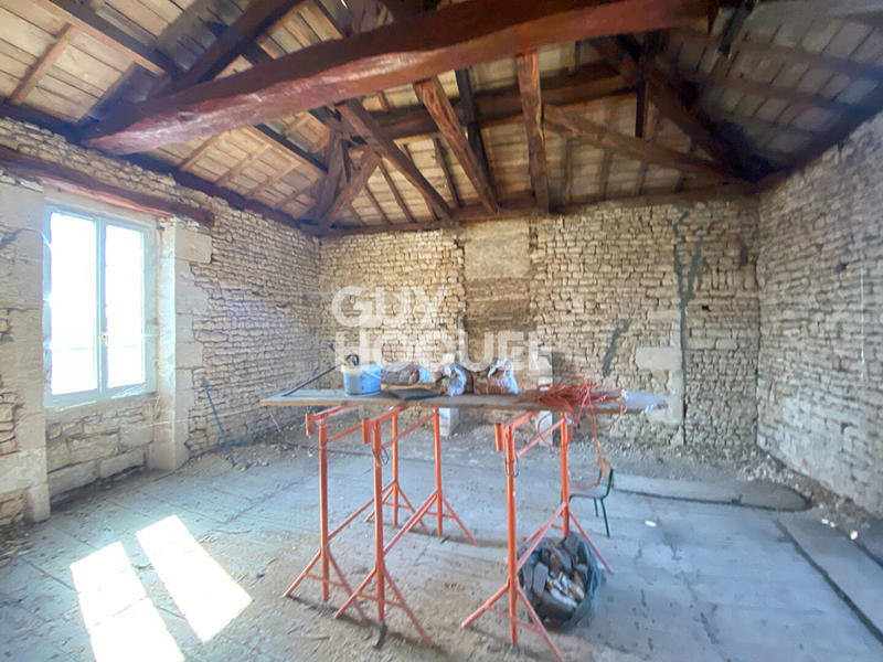 Maison - 230 m² - 5 pièces