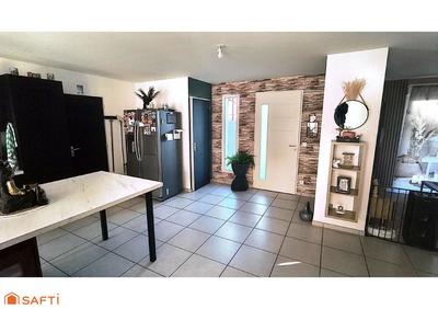 Maison - 98 m² - 4 pièces