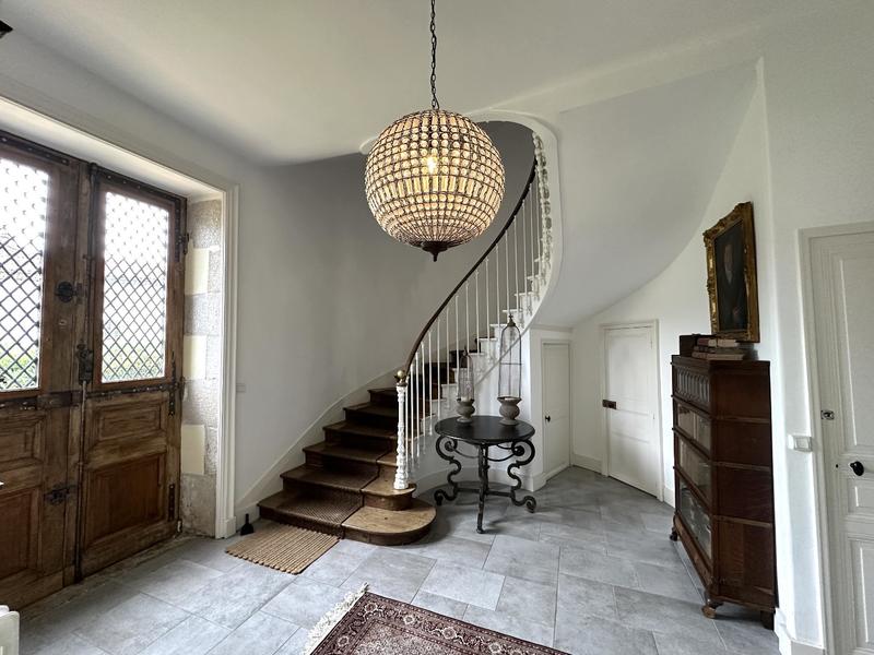 Château - 406 m² - 11 pièces