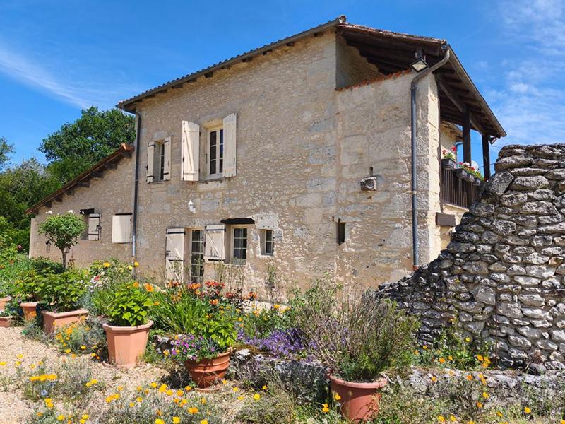 Maison - 295 m² - 10 pièces