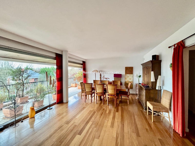 Appartement - 142 m² - 6 pièces