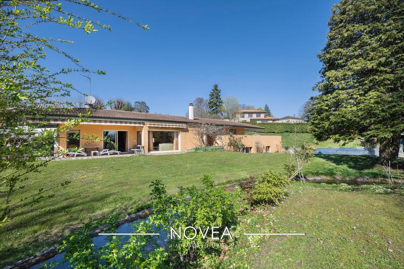 Maison ancienne - 330 m² - 8 pièces