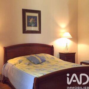 Maison - 280 m² - 11 pièces