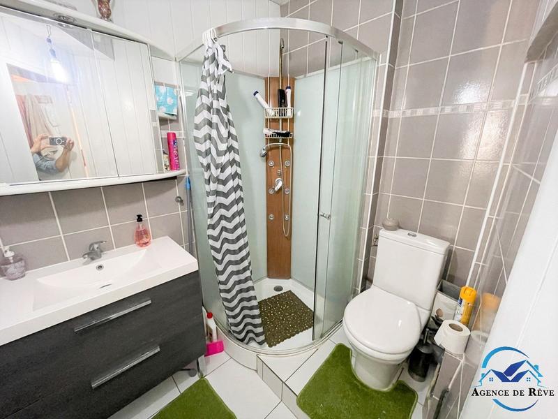 Appartement - 80 m² - 4 pièces