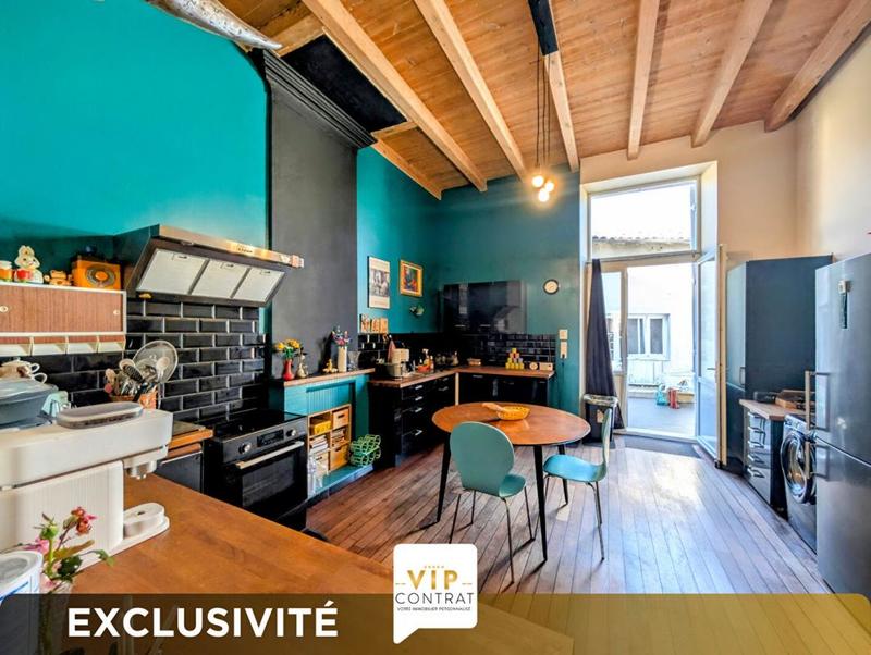 Maison - 229 m² - 6 pièces