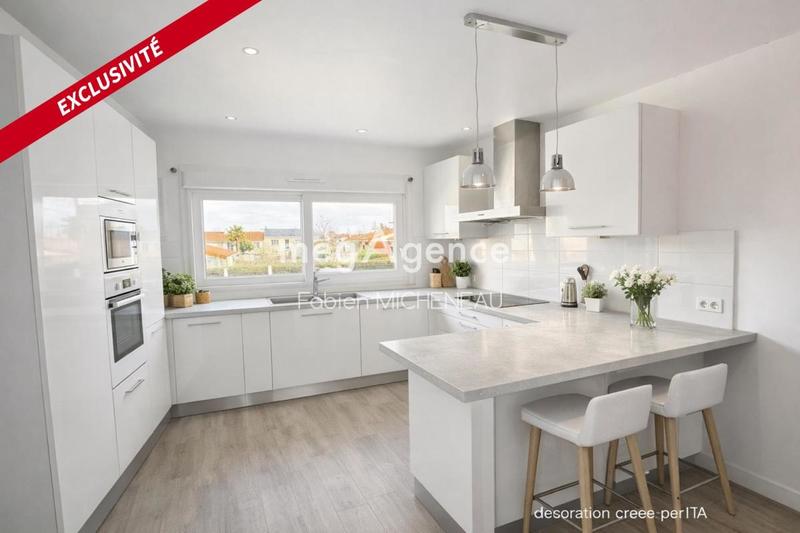 Maison - 94 m² - 6 pièces