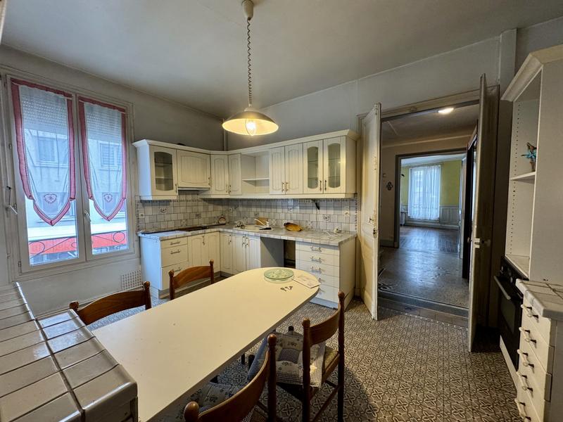 Maison - 140 m² - 4 pièces