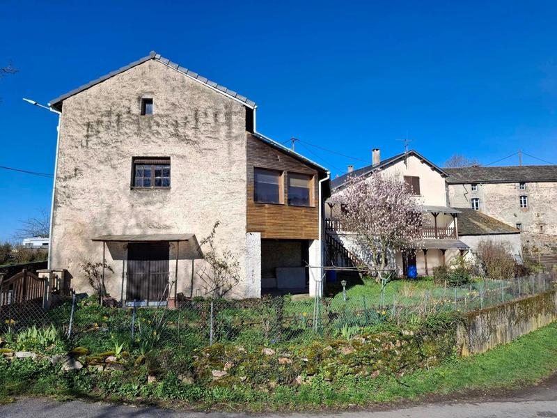 Maison - 220 m² - 13 pièces