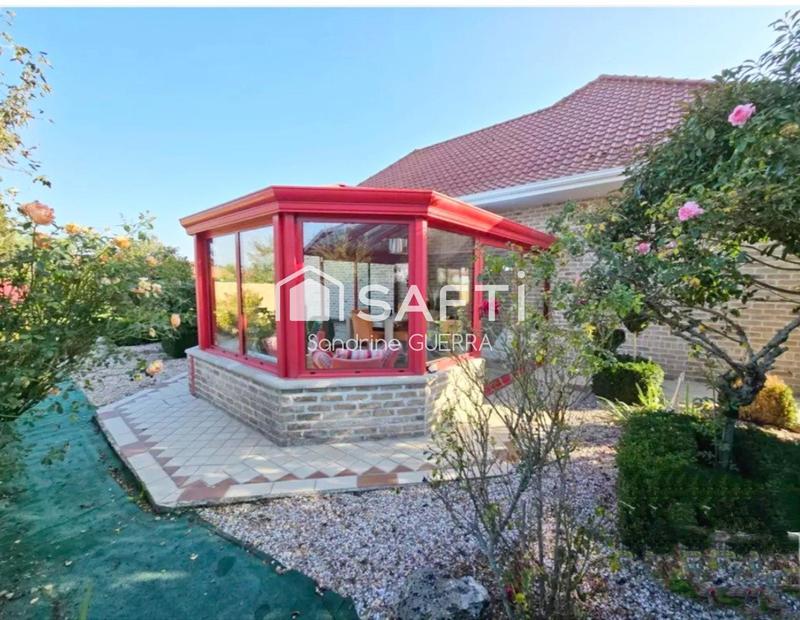 Maison - 213 m² - 8 pièces