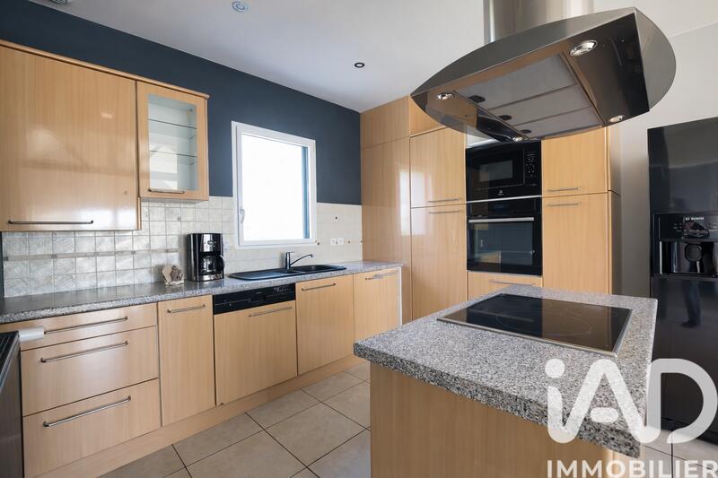 Maison - 95 m² - 4 pièces