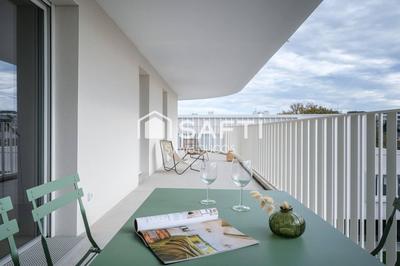 Appartement - 101 m² - 5 pièces