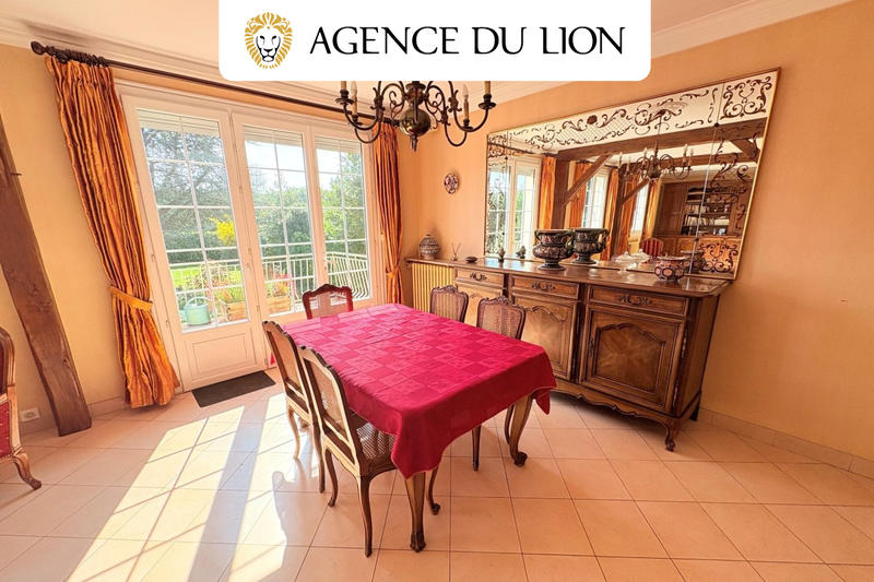 Maison - 95 m² - 5 pièces