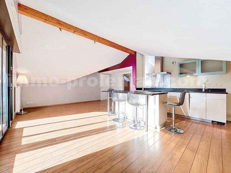 Appartement - 92 m² - 3 pièces