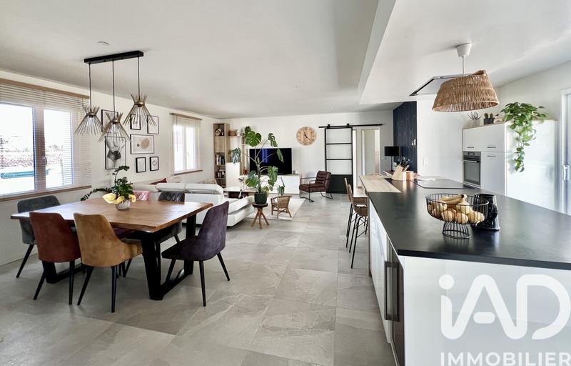 Maison - 121 m² - 6 pièces