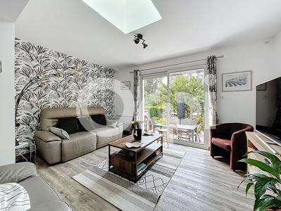 Maison - 98 m² - 4 pièces