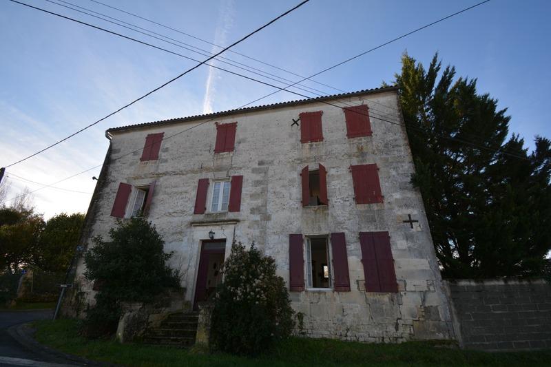 Maison - 206 m² - 6 pièces
