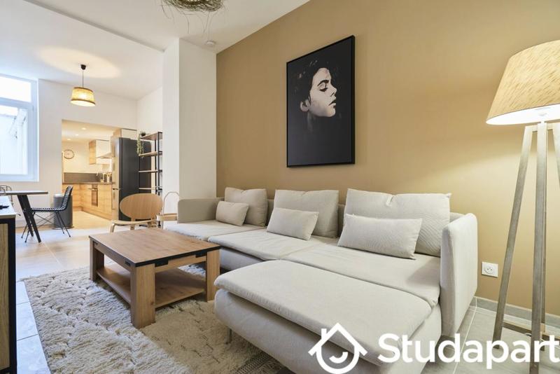 Chambre - 12 m² - 1 pièce