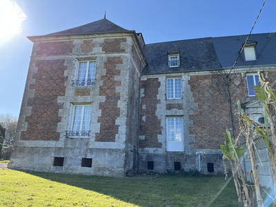 Propriété - 284 m² - 9 pièces