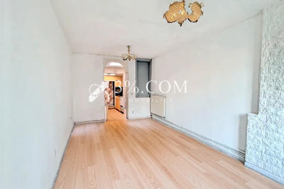 Maison - 93 m² - 5 pièces