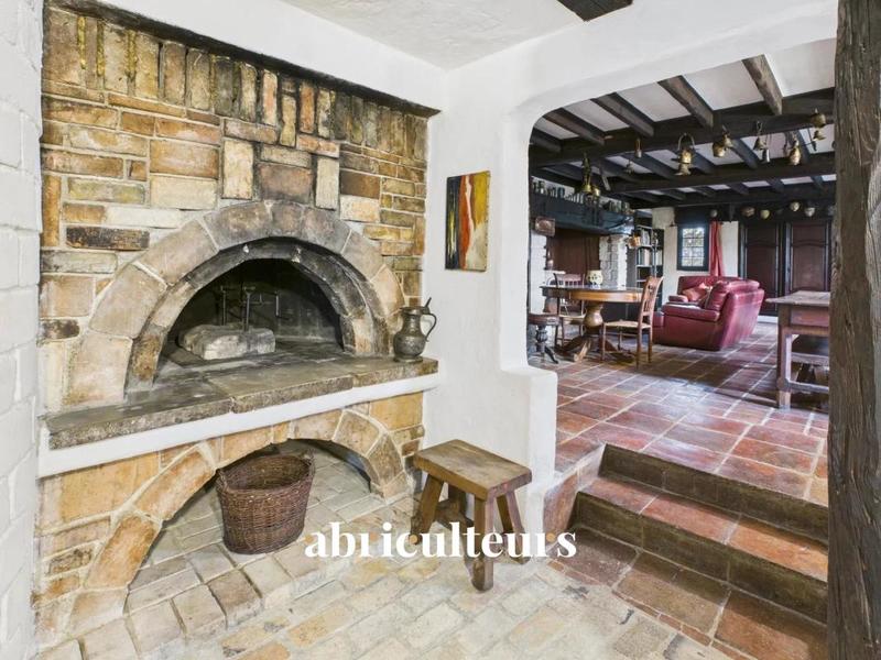 Maison ancienne - 223 m² - 7 pièces