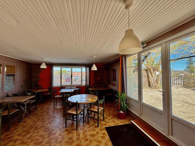 Fonds de commerce - 205 m²