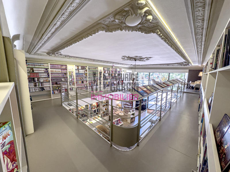 Fonds de commerce - Local d'activité / Entrepôt - 150 m²