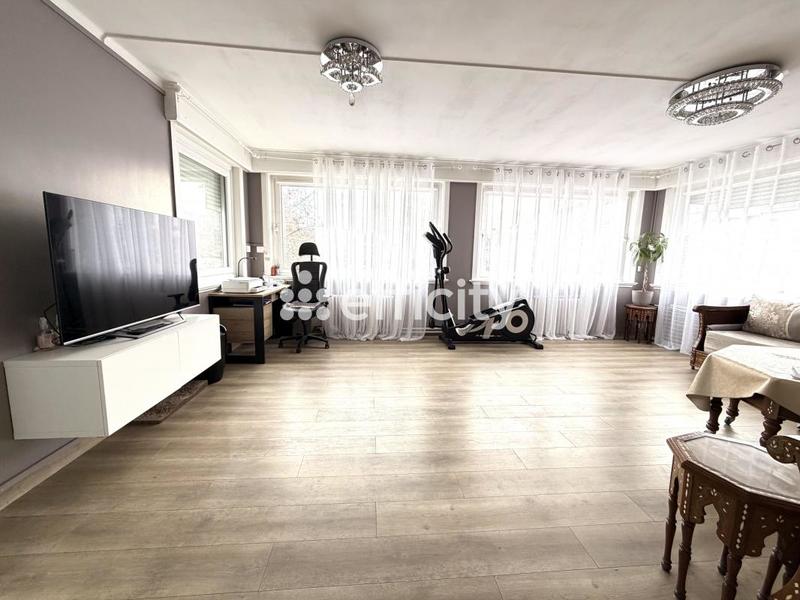 Appartement - 85 m² - 3 pièces