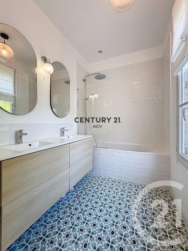 Maison de ville - 93 m² - 5 pièces