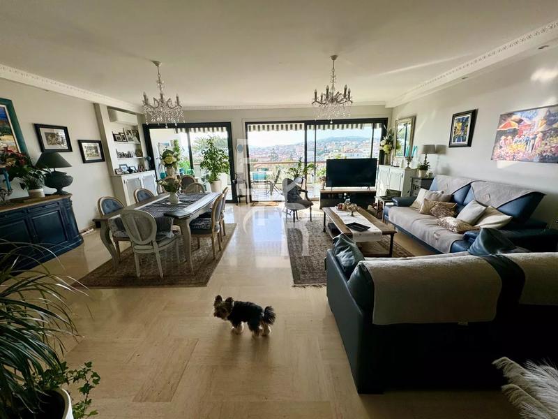 Appartement - 106 m² - 3 pièces